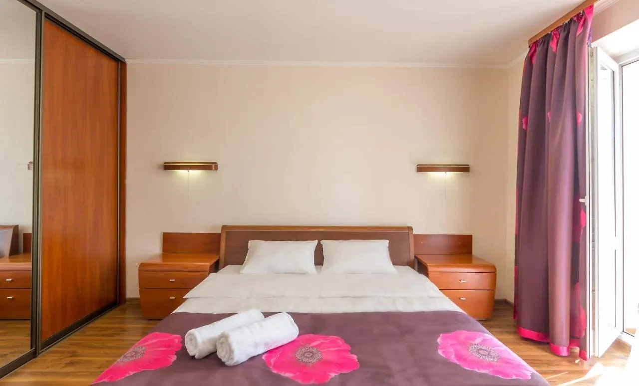 Apartments Near Parus Business Centre Κίεβο