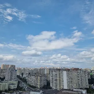 квартира з панорамним краєвидом Киев