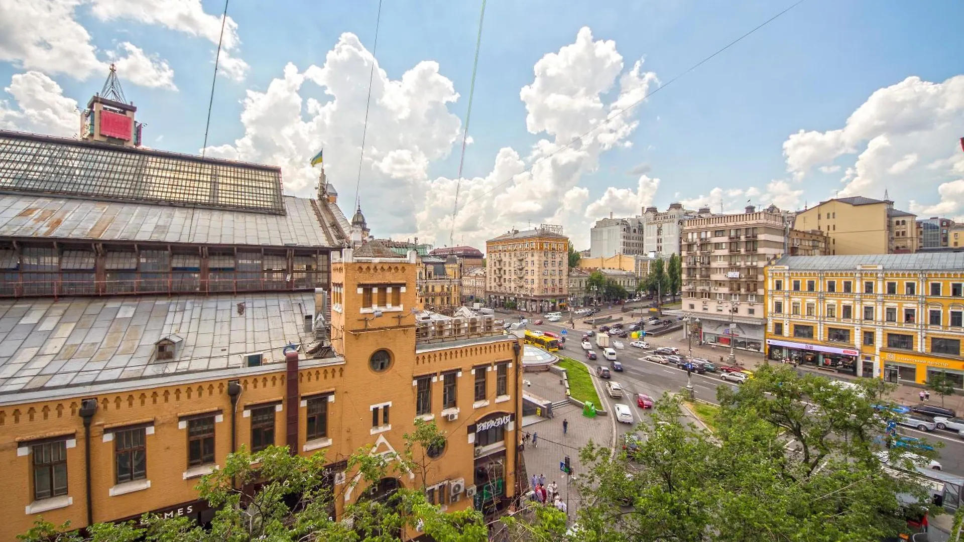 Apartments Near Parus Business Centre Киев